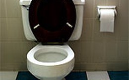 Trẻ nhịn đi toilet dễ sinh bệnh